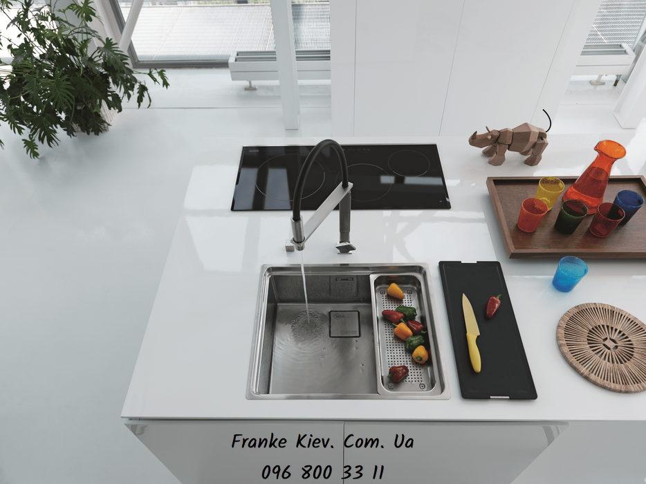 Franke-Partner.com.ua ➦  Кухонный смеситель Franke Centinox Semi-pro с гибким изивом (115.0513.414) Нерж. сталь